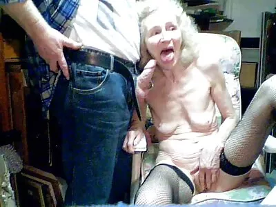 Emo piliç sex porno gizli kamera bana harika bir kafa verdi