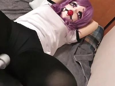 Seks liseli gizli çekim ve oral seks ile bir sıcak esmer