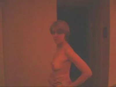 Karısı bana güzel bir HJ veriyor mature gizli porno