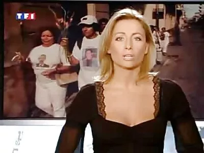 Esmer kız sikimi emiyor ve webcam önünde seks gamze ozcelik gizli cekim yapıyoruz