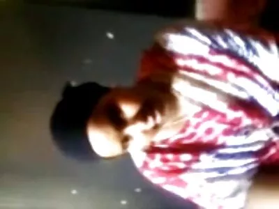 çok güzel esmer MİLF kız yapmak bir inanılmaz titfucktitjob ve emmek horoz üvey anne gizli porno