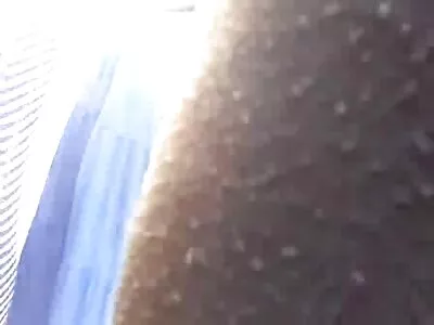Çok güzel sarışın gizli liseli türk porno milf karısı annesinin evde olduğunu umursamıyor ve bunu yapıyor, lanet olsun
