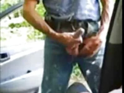 Biraz çılgın emo türk porno izle gizli kız arkadaşı bu sıcak handjob ile arkadaşıyla eğlenmek