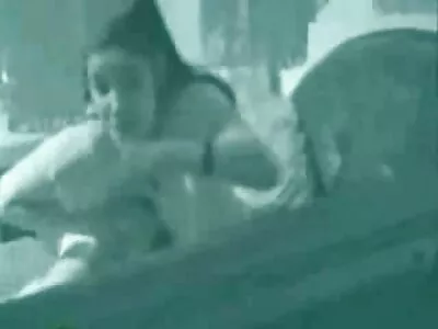 Exibitionistic bebek cam gizli türk sex ve bir ayna önünde sikikleri