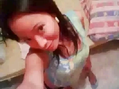 gözleri bağlı esmer alır Cum üzerinde ona yüz gizli türkçe seks